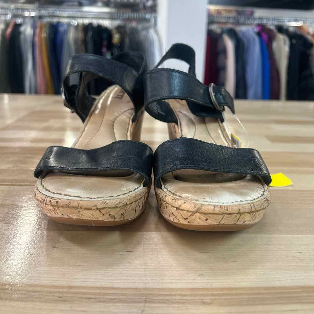 Born Size 6.5 Black/Brown Preloved Wedges