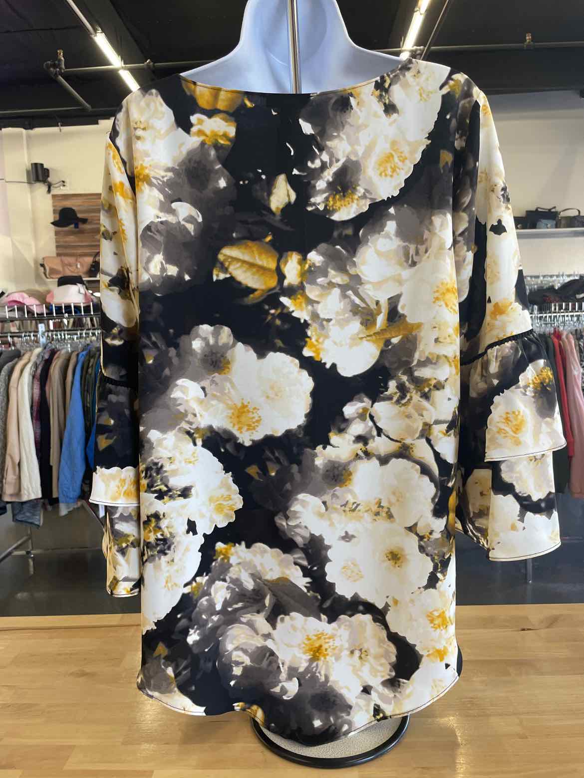 Alfani Size M Black/Yellow Blouse