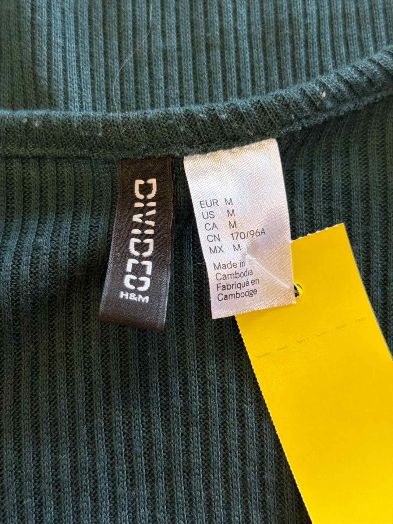 Divided Size M Green Cardigan