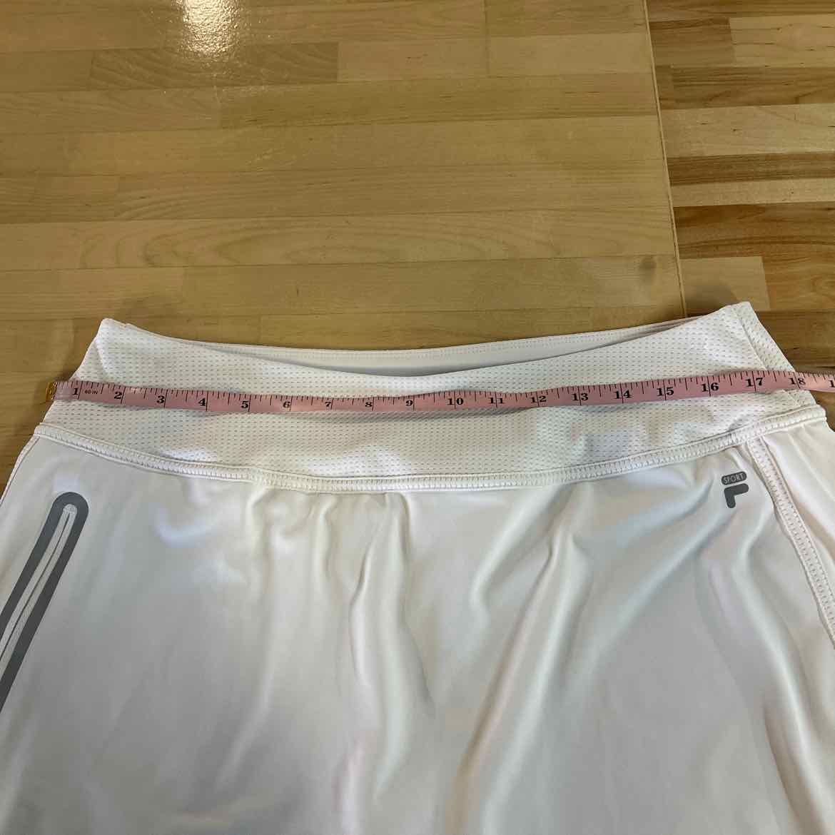 Fila Size XL White Preloved Skirt