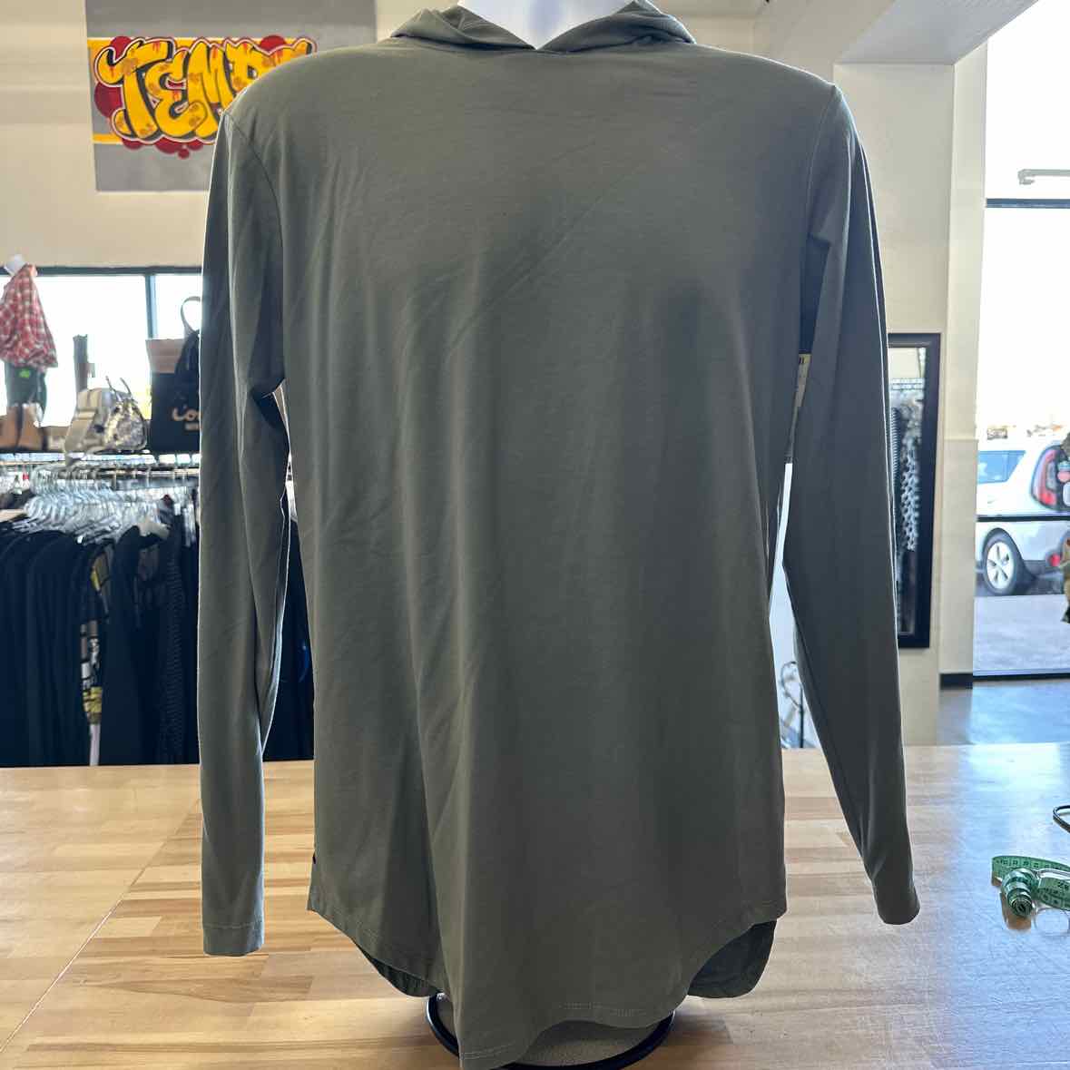 CUTS Size M Gray MENS Long Sleeve Shirt