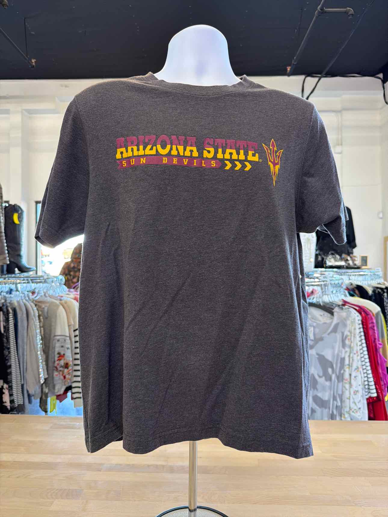 Colosseum Size L Gray T-shirt