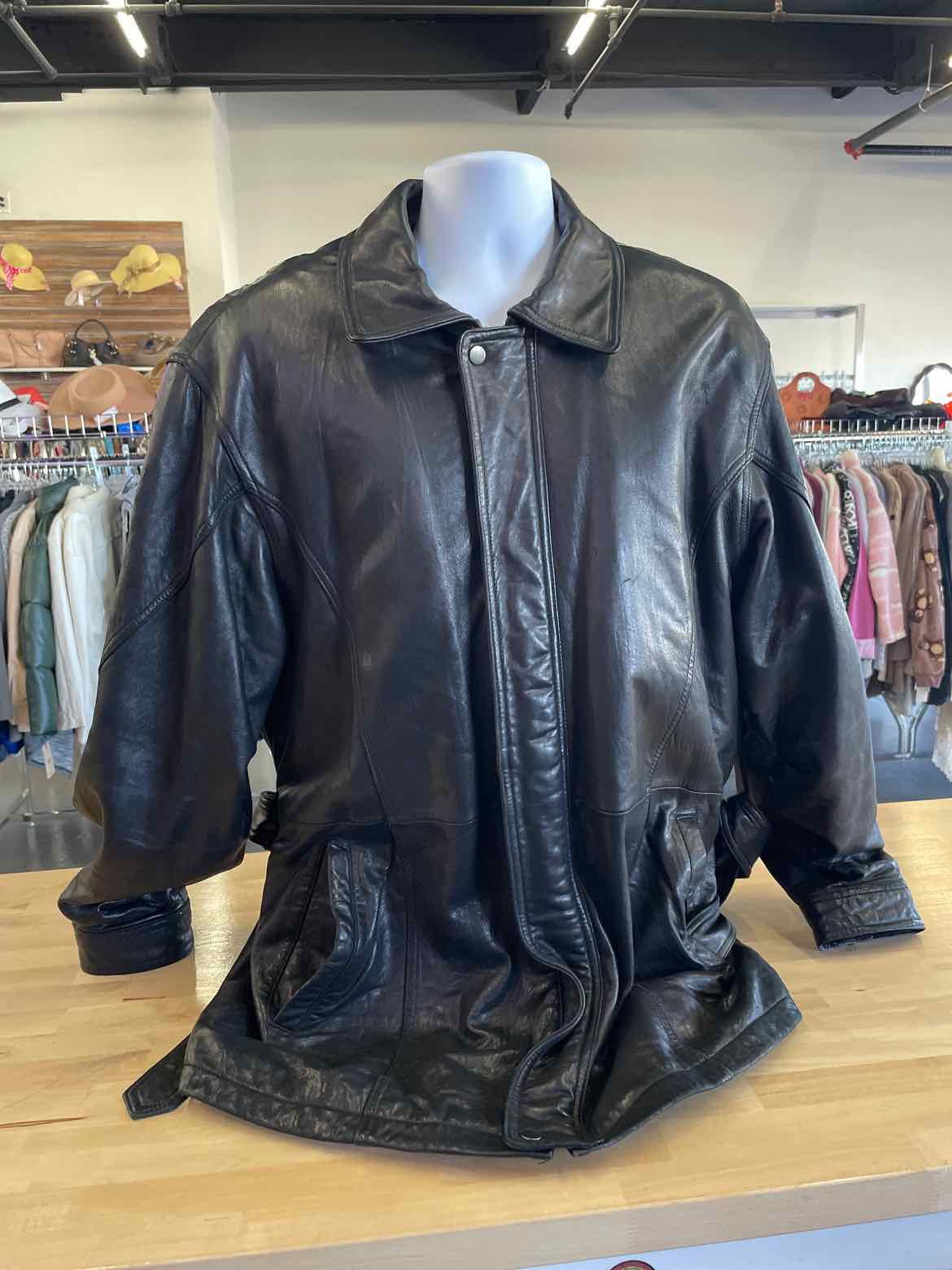 James & John Size XL Black MENS Jacket