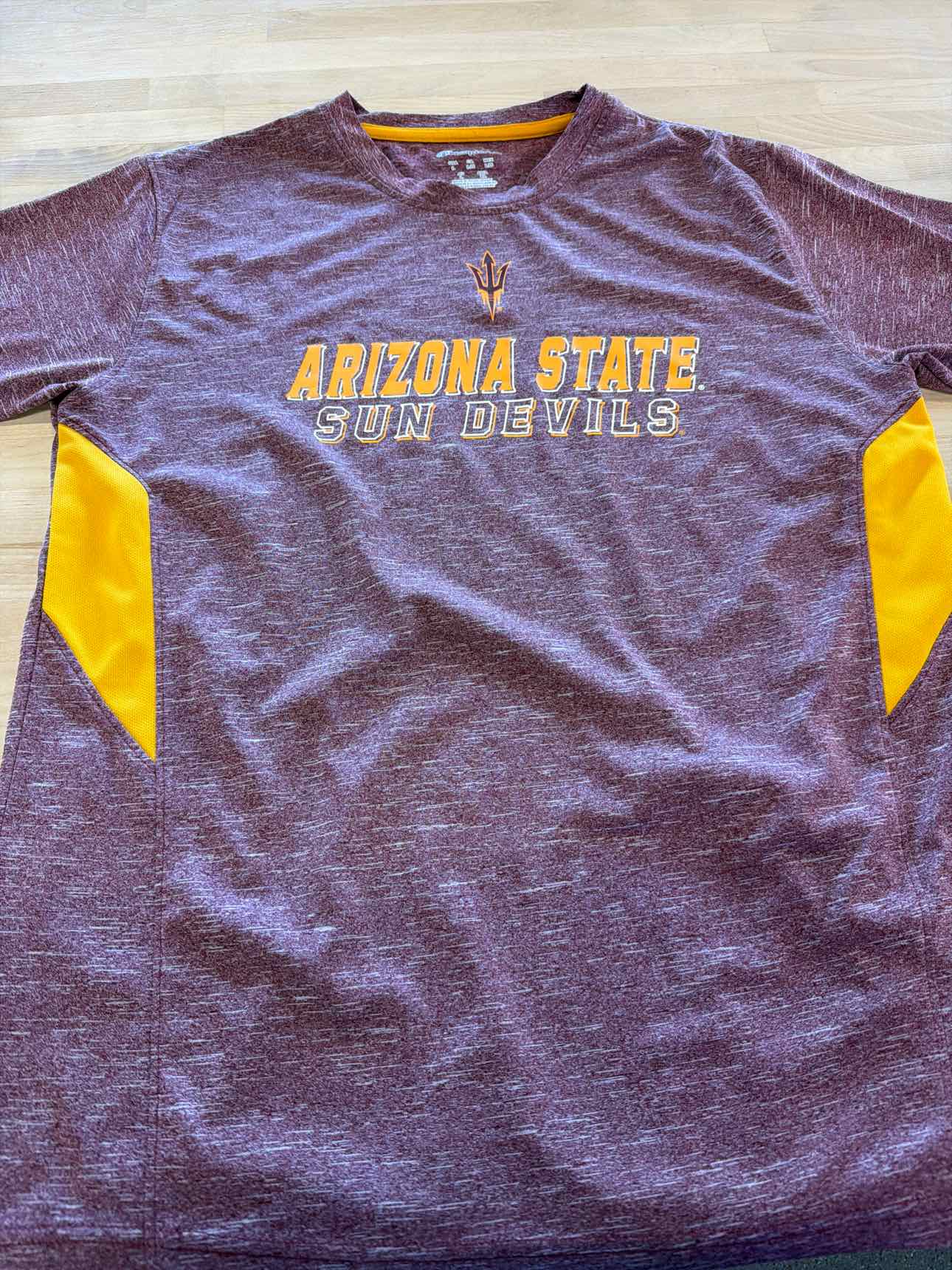 Champion Size L Red T-shirt