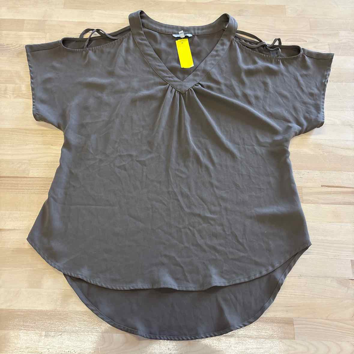 Naked Zebra Size M Brown Blouse