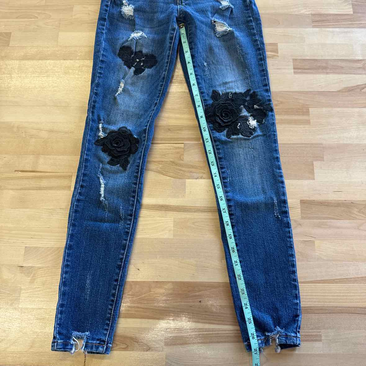 KanCan Size 3 Denim Jeans
