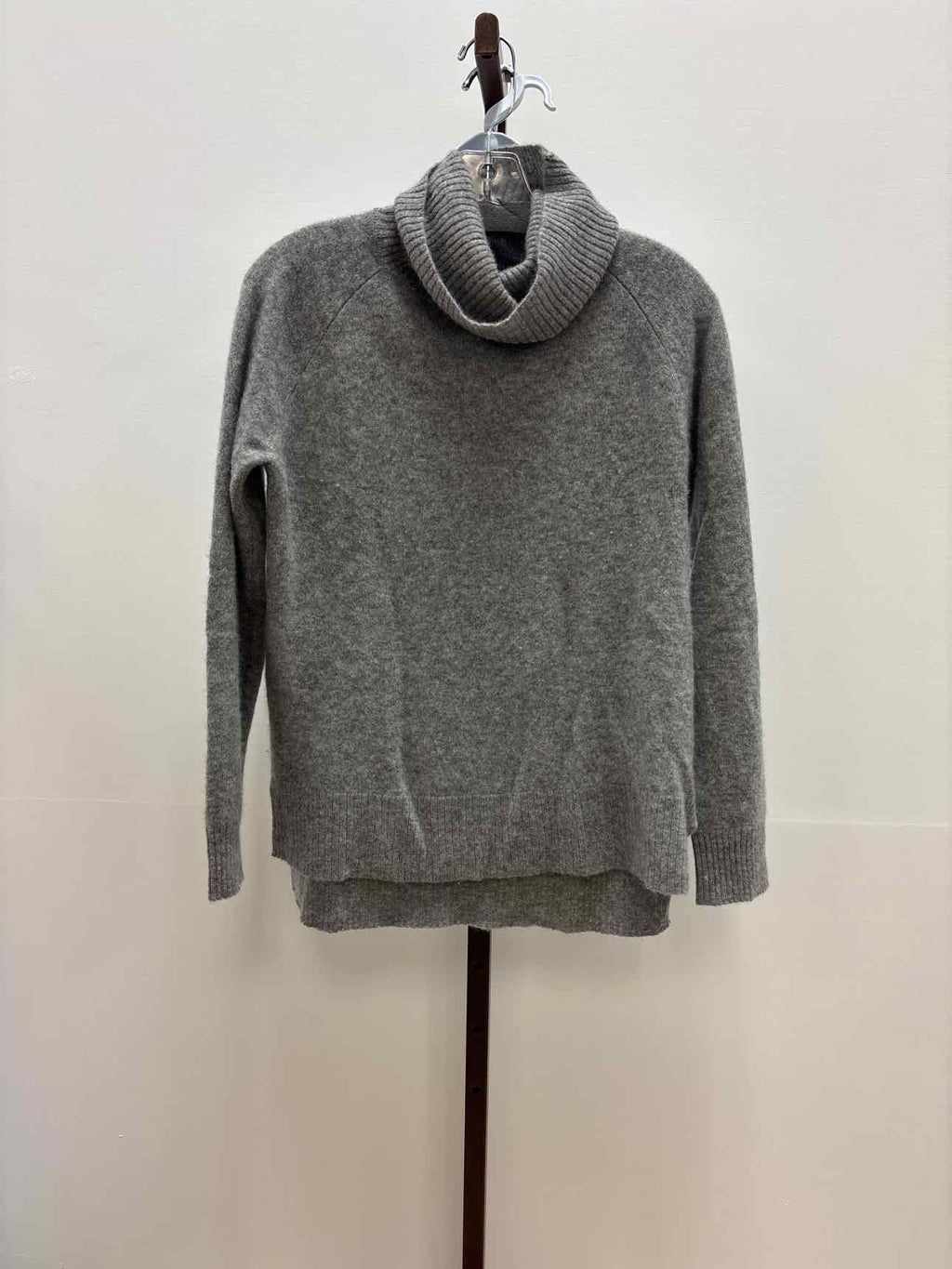 41 Hawthorn Size M Gray Cashmere Preloved Turtleneck  Sweater