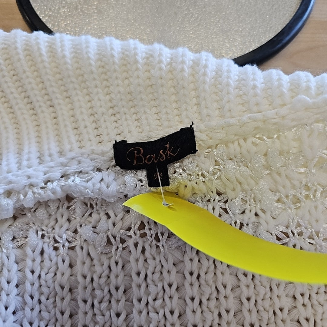 Bask Size M White Cardigan