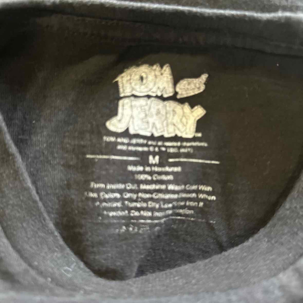 Size M Black T-shirt