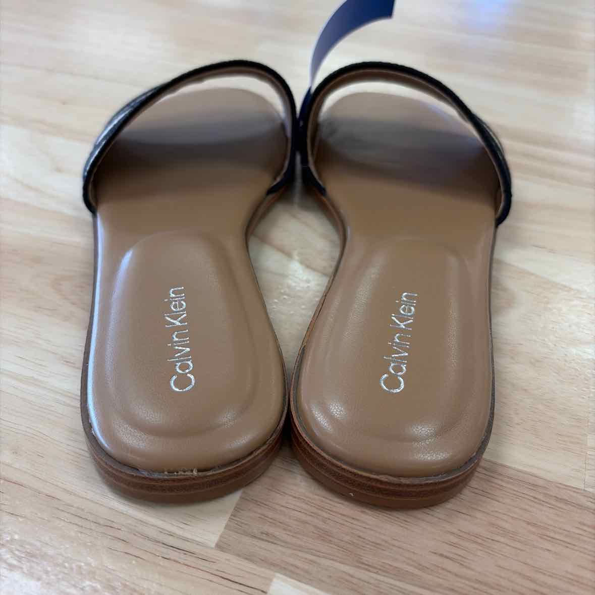 Calvin Klein Size 6 Black Tan New Flats