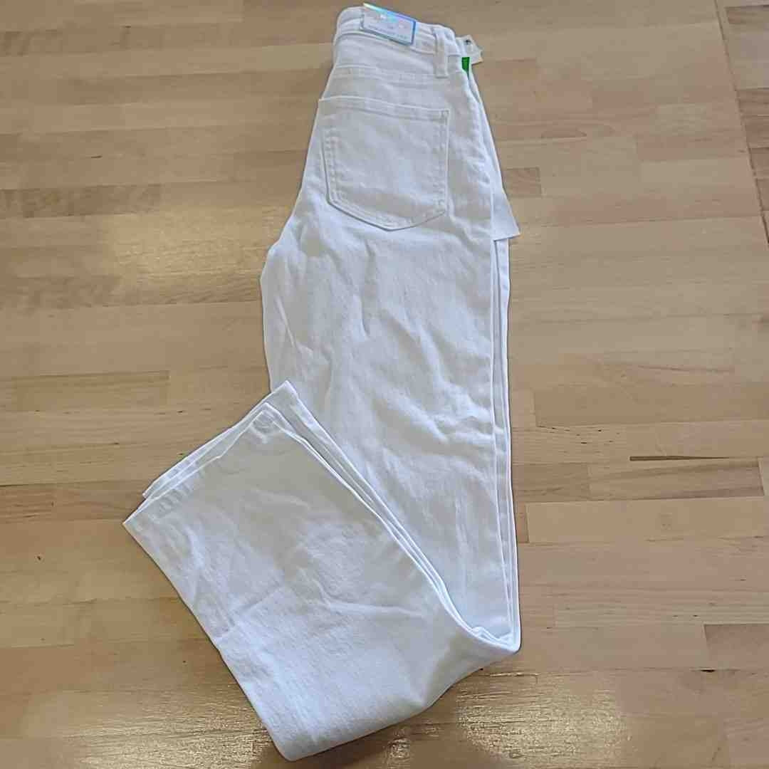 tinceltown Size 0 White  Relaxed Ripped High-Rise Straight-Leg Jeans  NWT