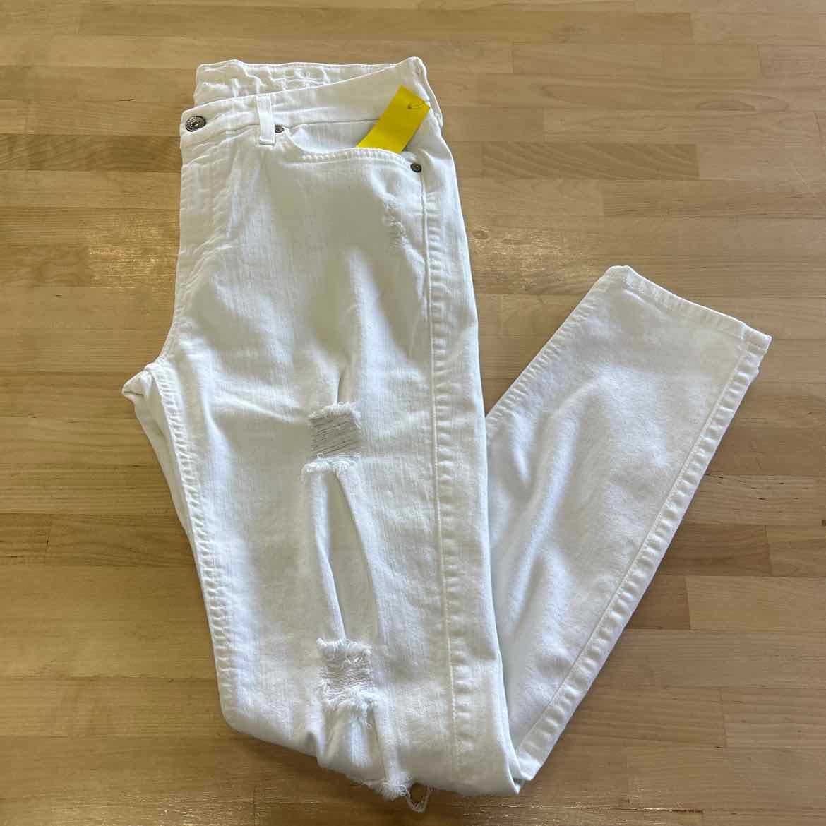 7 for all mankind Size 30 White Pants