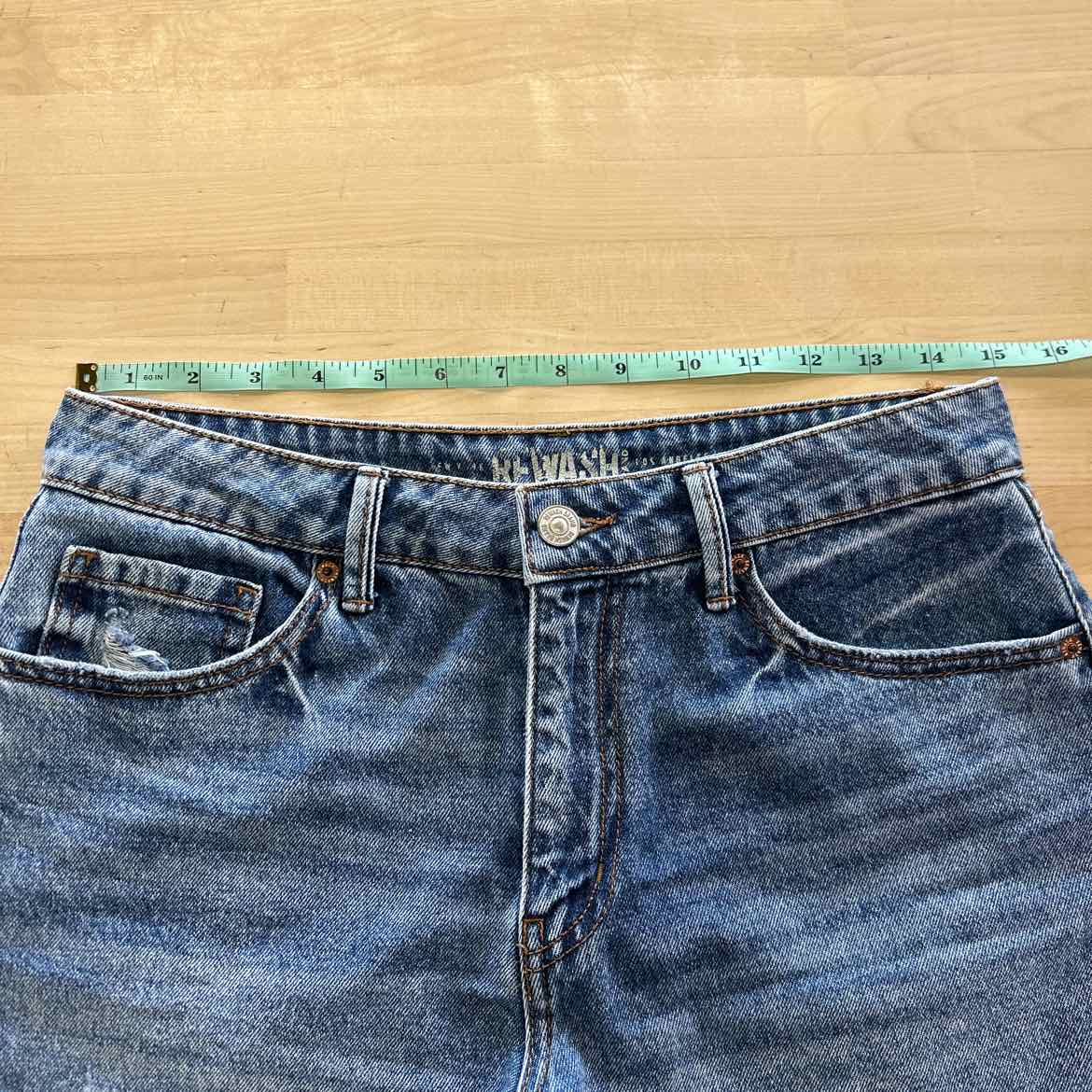 Rewash Women Size 7 Blue Denim Preloved Shorts