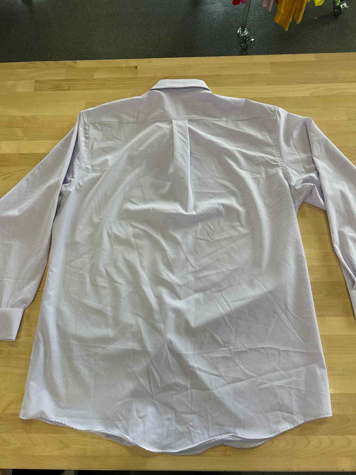 Club Room Men's Regular Fit Traveler Fine Stripe Dress Shirt