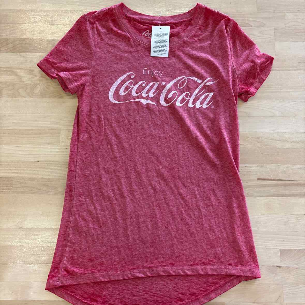 Coca-Cola Size S Red T-shirt