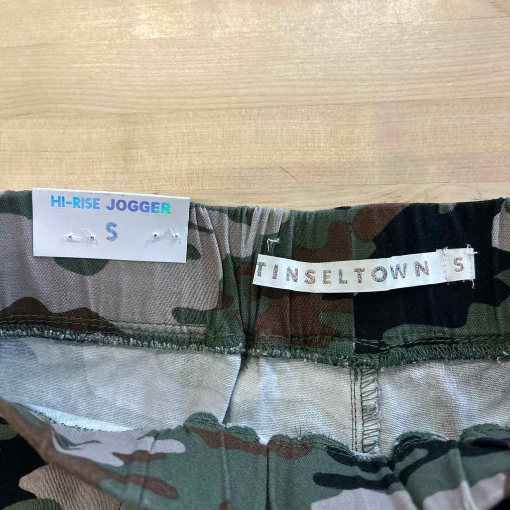 TINSELTOWN Size S Green Jogging Pants