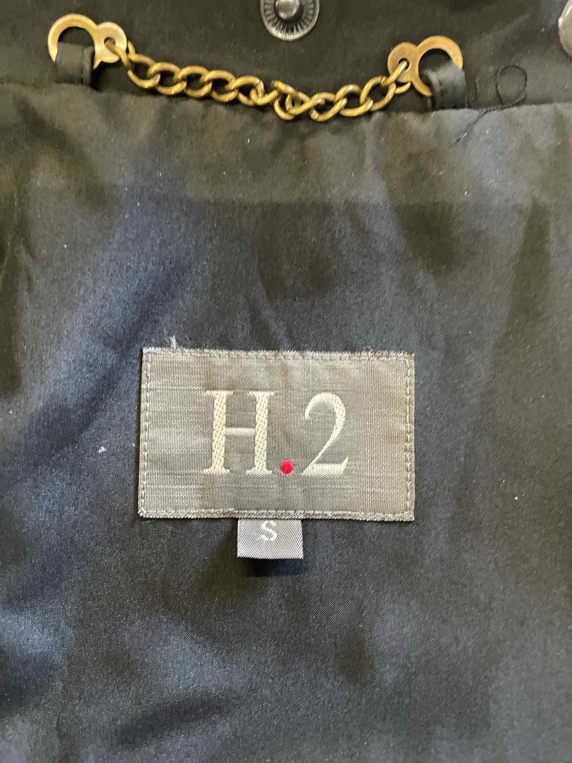 H.2 Size Black Raincoat