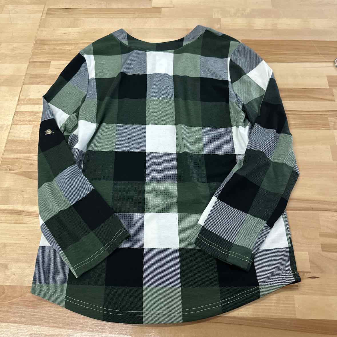 Dokotoo Size L Green Longsleeve