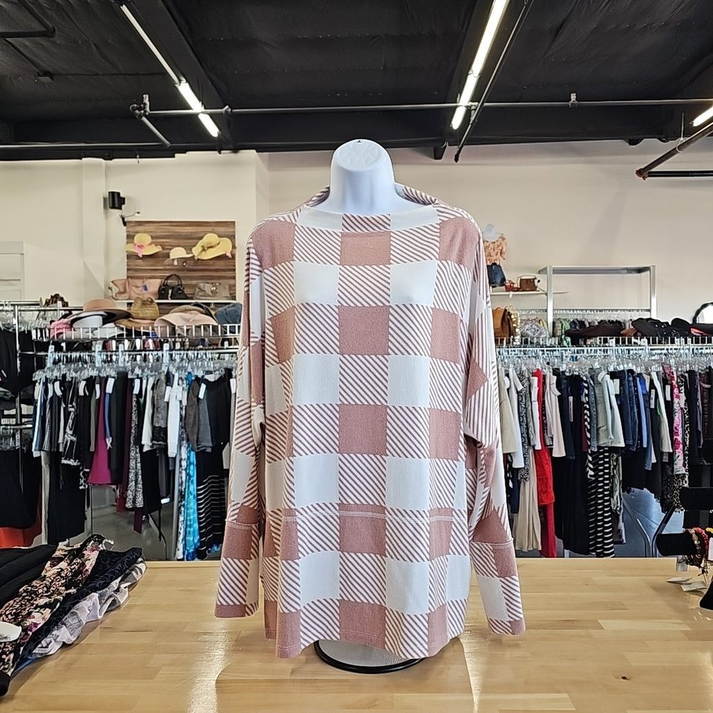 Maurices Size 1X Pink/white Long Sleeve