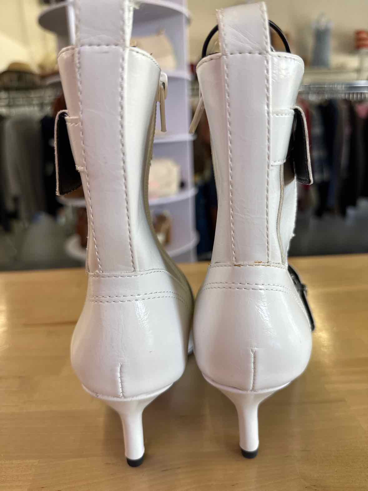 Wild Pair Moonbeam Buckle Booties - White Crinkle - Size 5