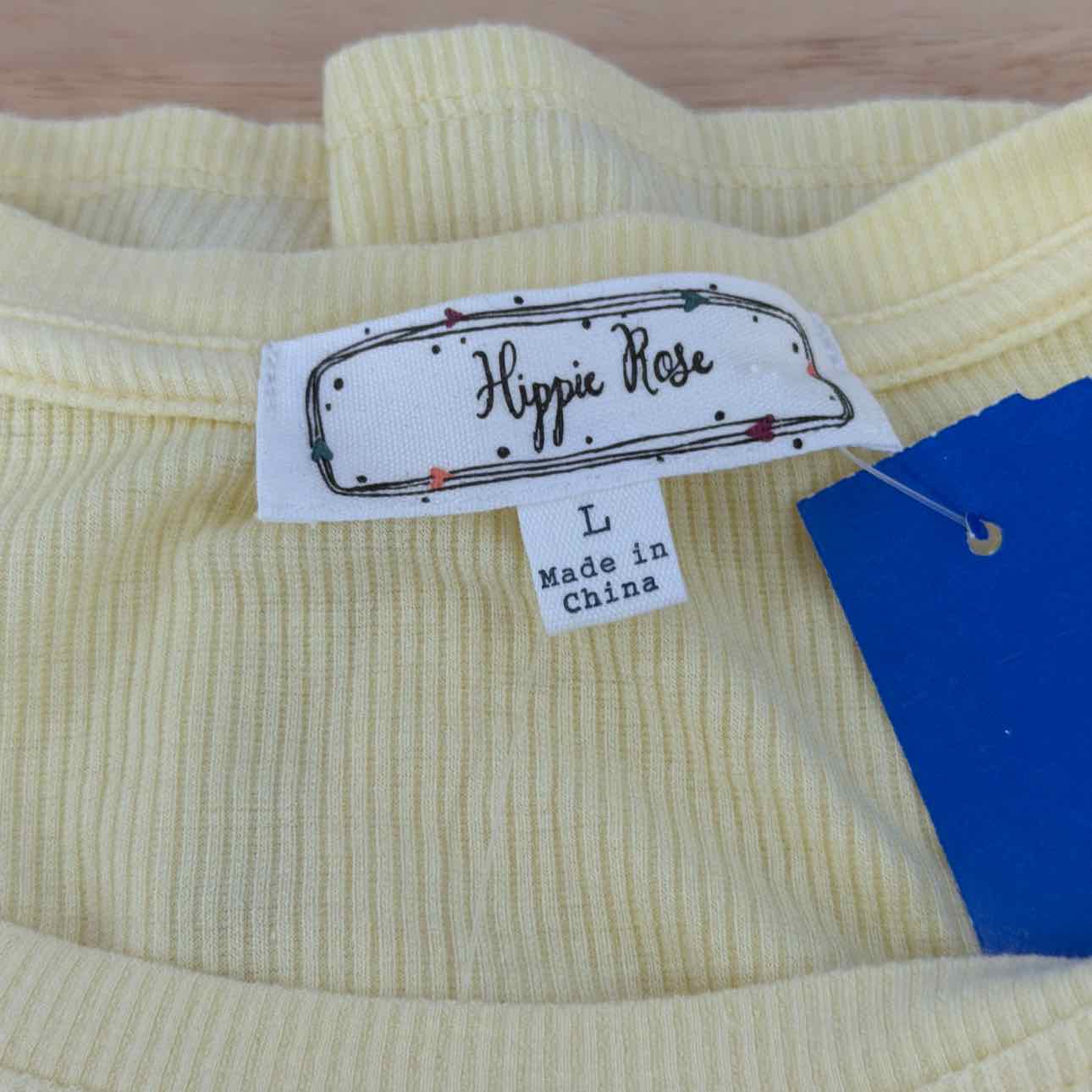 hippie rose Size L Cuffed Short-Sleeve Tee