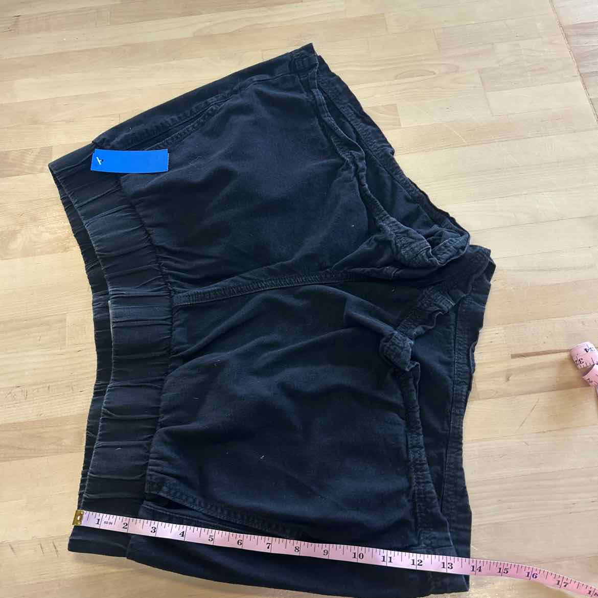 Torrid Women Size L Black Preloved Shorts