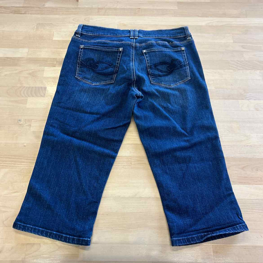 White House Black Market Size 6 Denim Capris