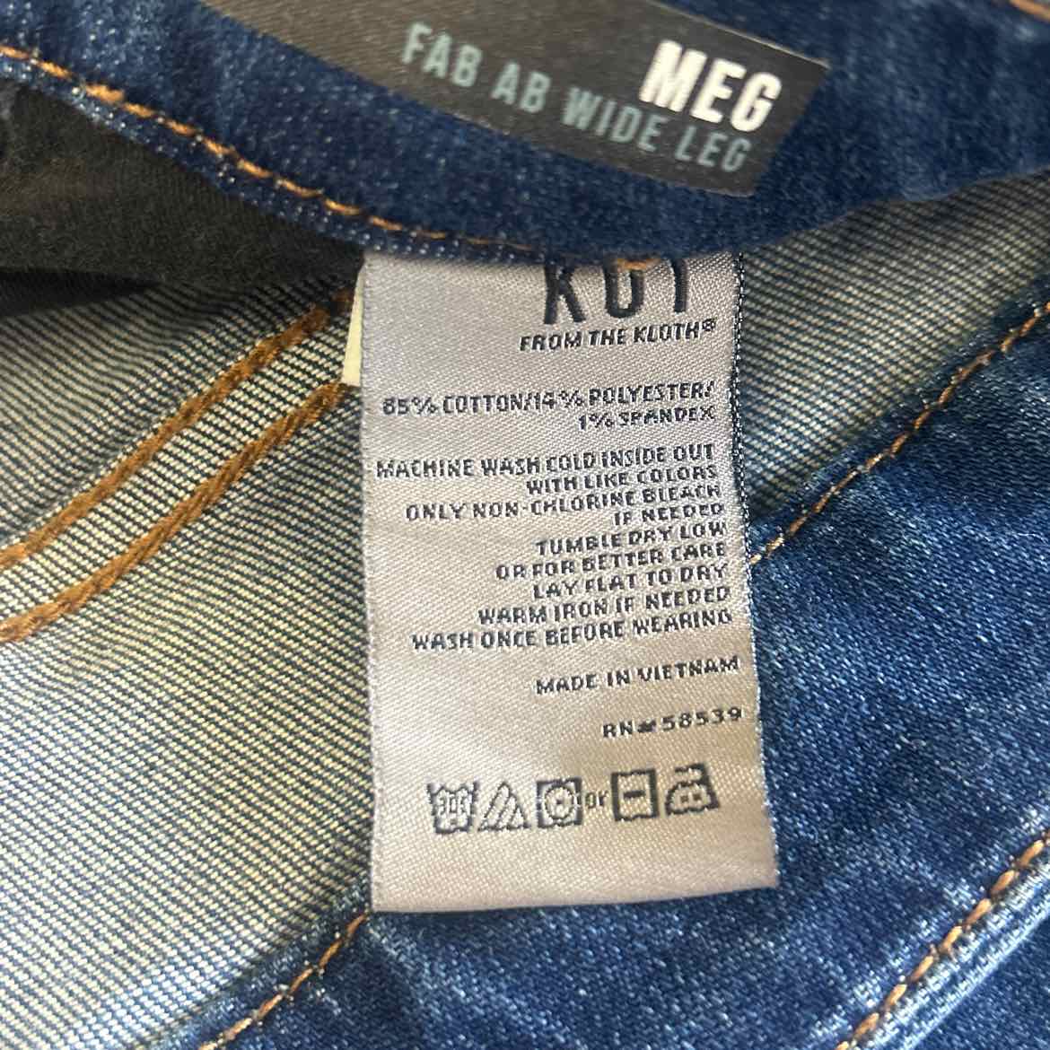 Kut from the Kloth Size 8 Blue Denim Preloved Capris