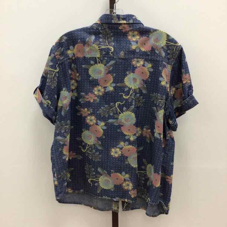Sag Harbor Size XL Blue Pink Denim Preloved Button Down SS