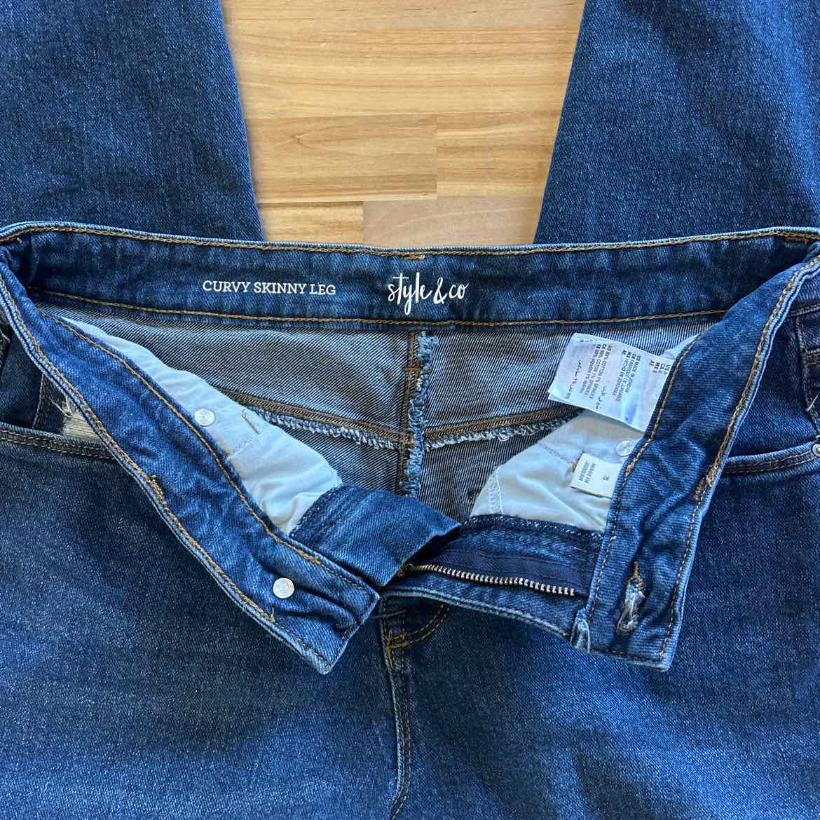 Style & Co. Size 8 Denim Preloved Jeans