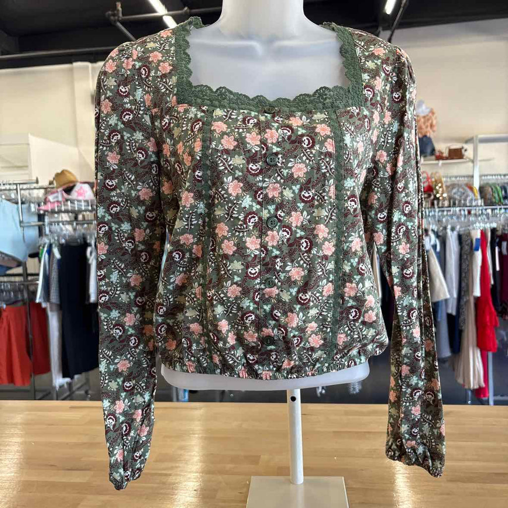 Self E Size L Green Print Knit Top NWT