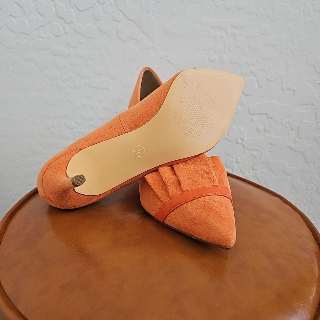 Journee Collection Shoe Size 6 Orange Heels