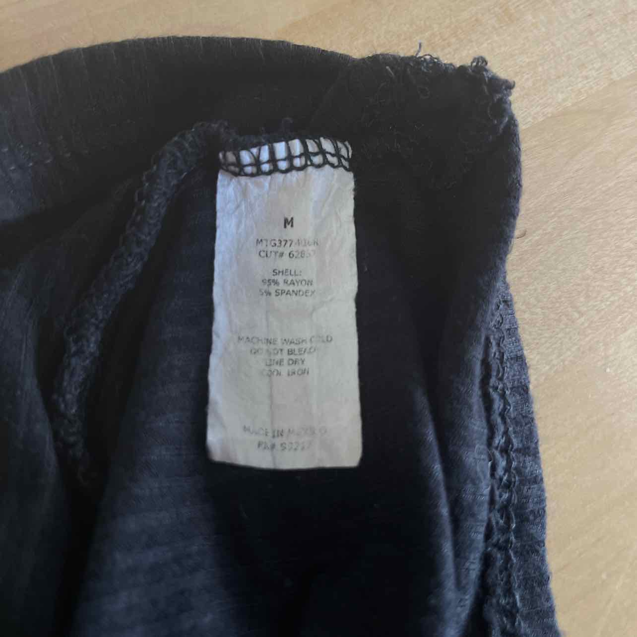 moa moa Size M Black Preloved Tank