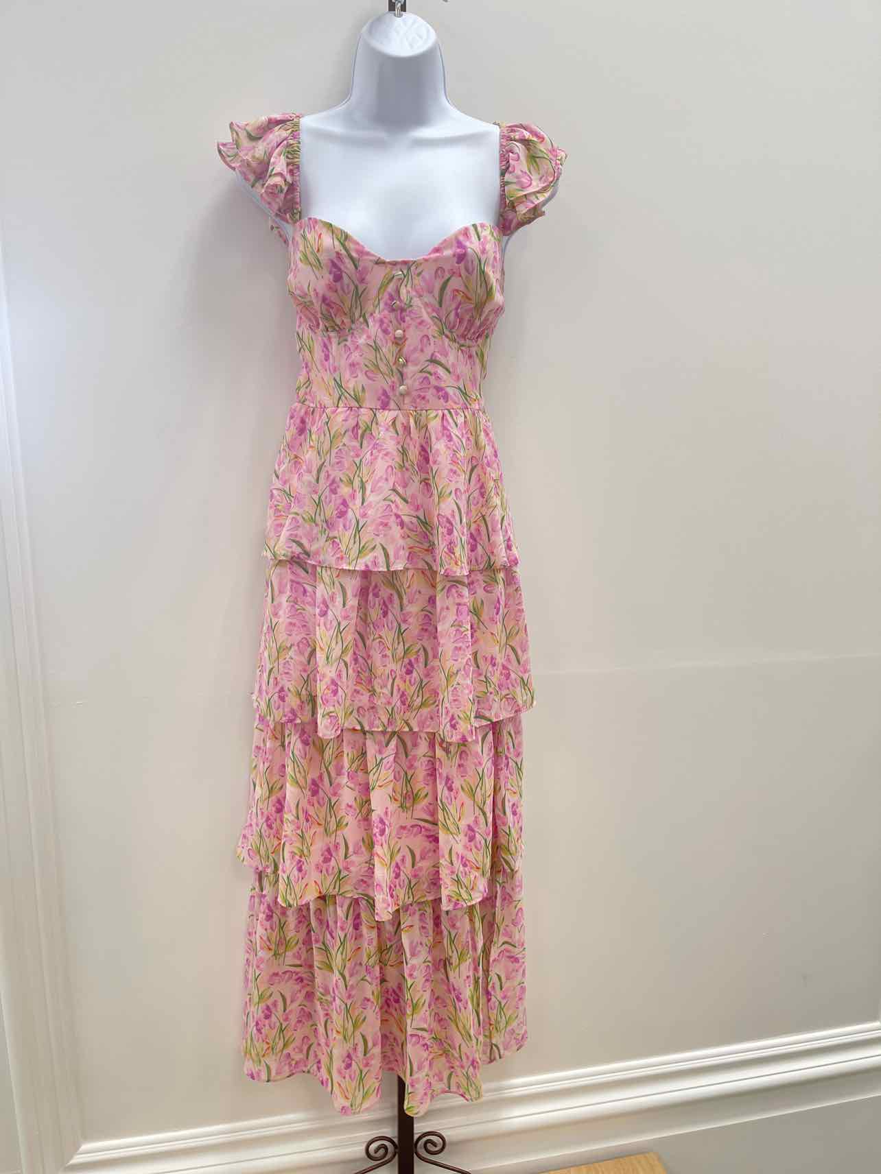 astr Size L Pink New Dress