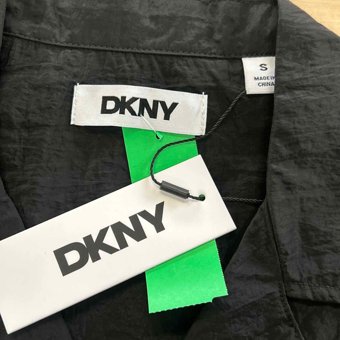 DKNY Size S Black New MENS Button Down Shirt