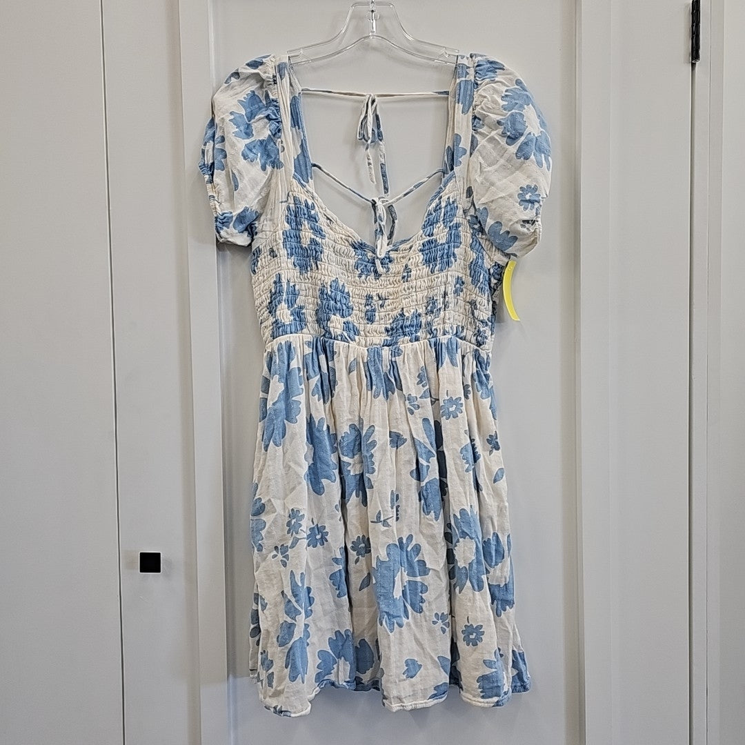 American Eagle Size L White/Blue Dress