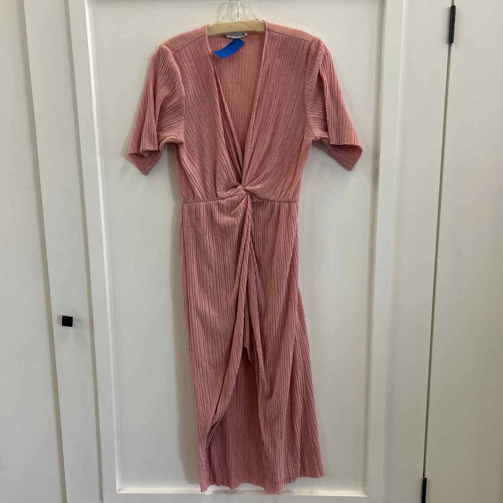 All in Favor Size XS Pink Preloved Dress