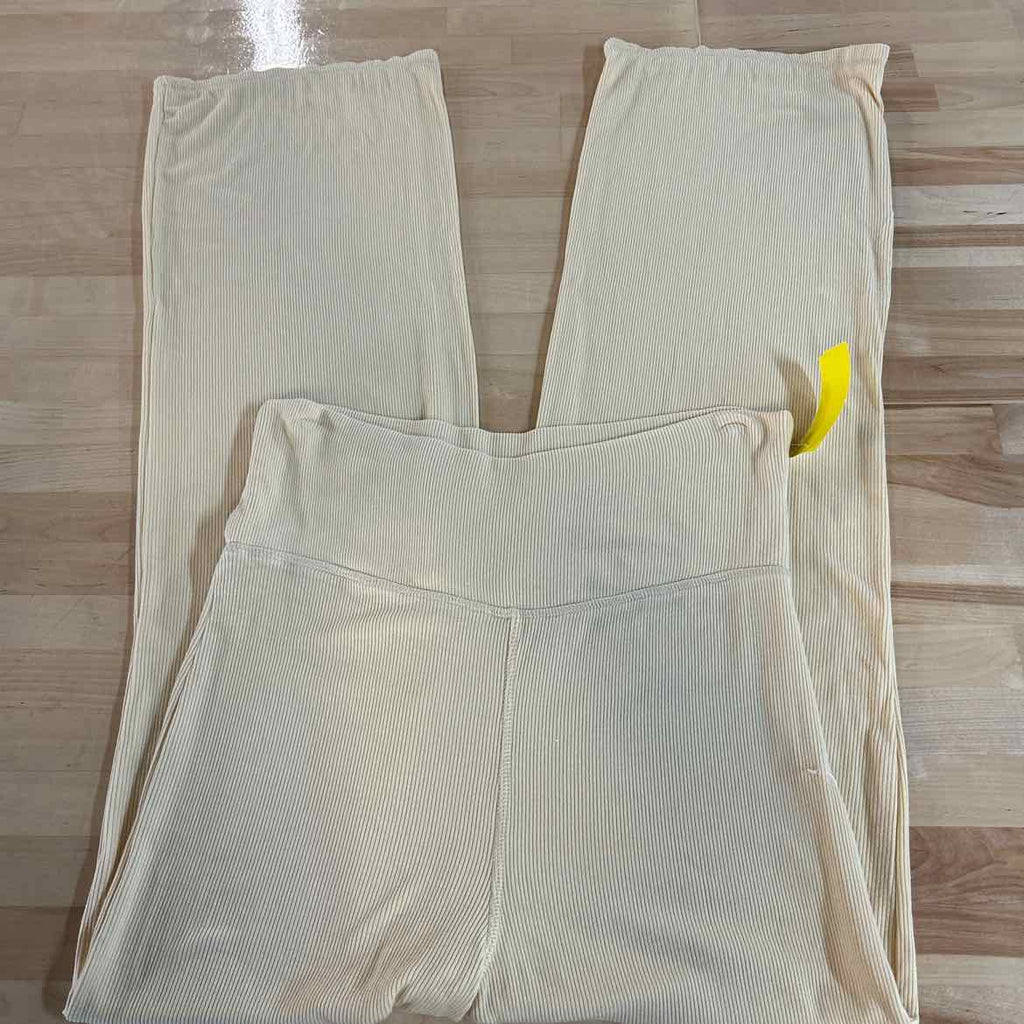ultra flirt Size L Yellow New Pants