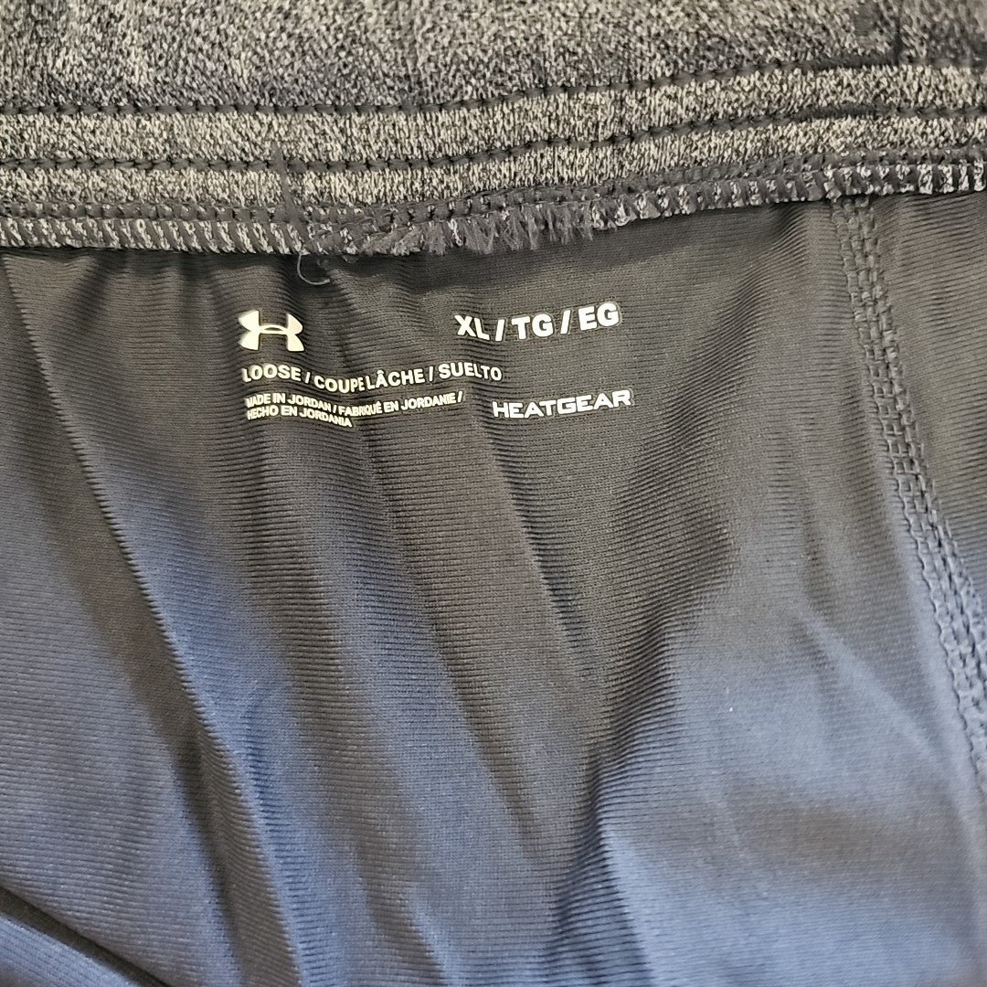 Under Armour Size XL Gray MENS Athletic Shorts