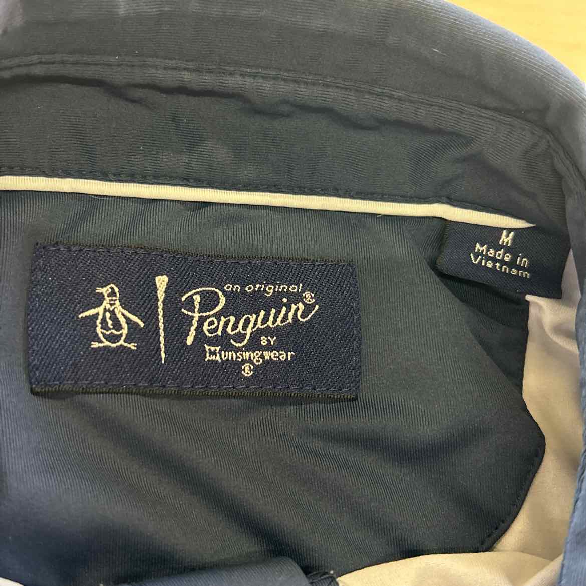 Penguin Size M Navy Preloved MENS Polo