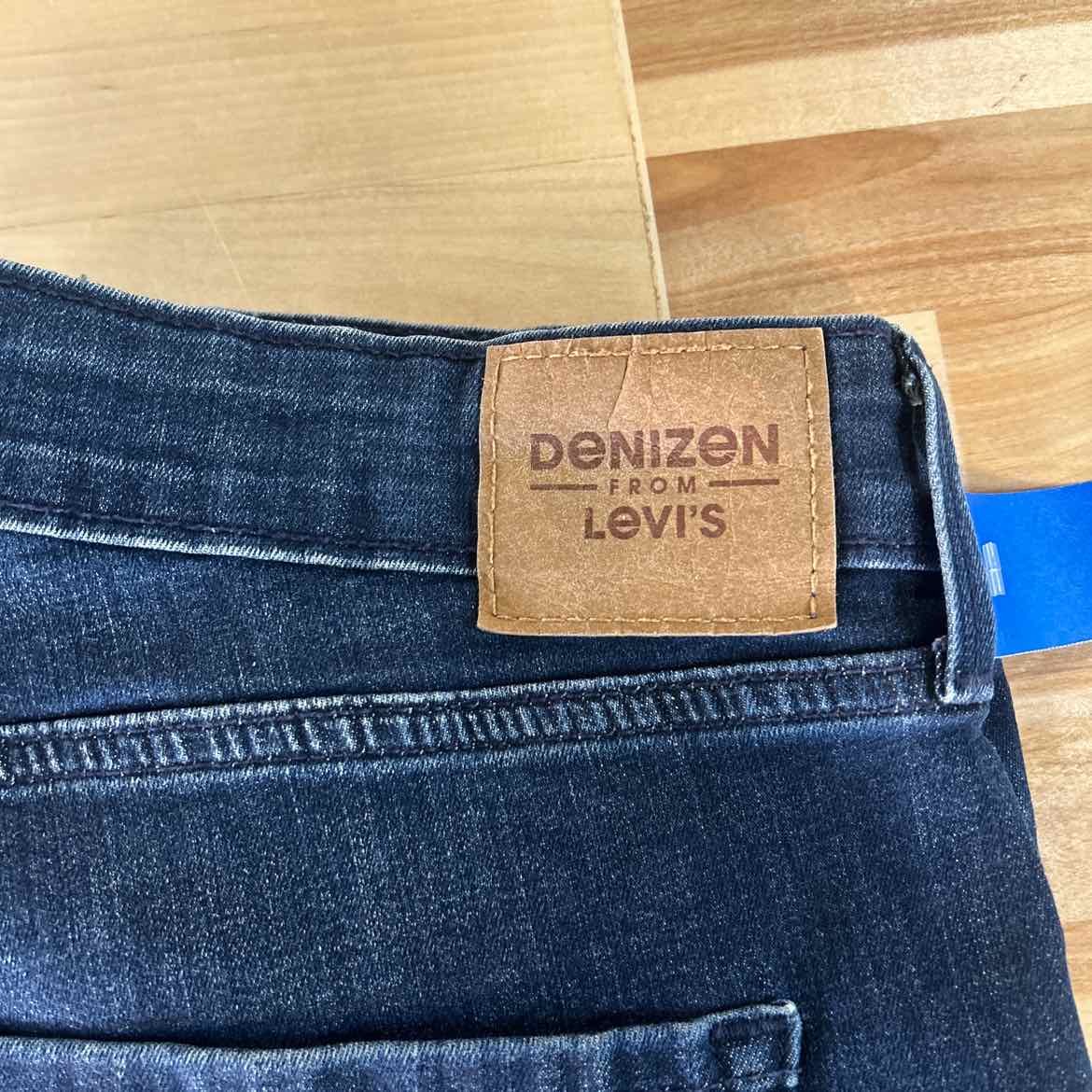 Denizen Size 14 Blue Denim Preloved Jeans
