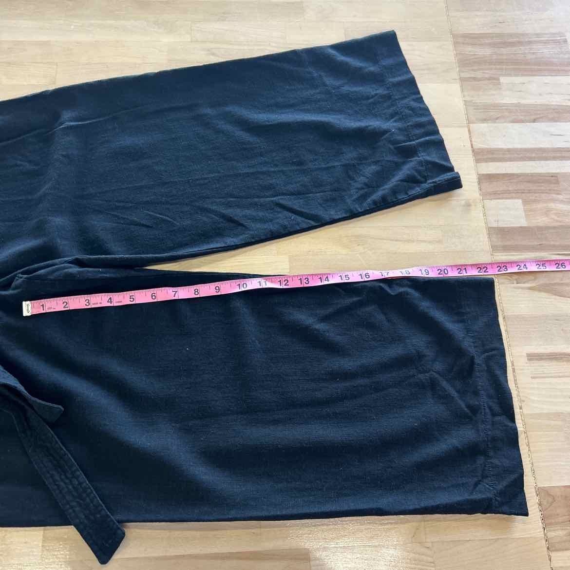 Skylar + Madison Size L Black Pants