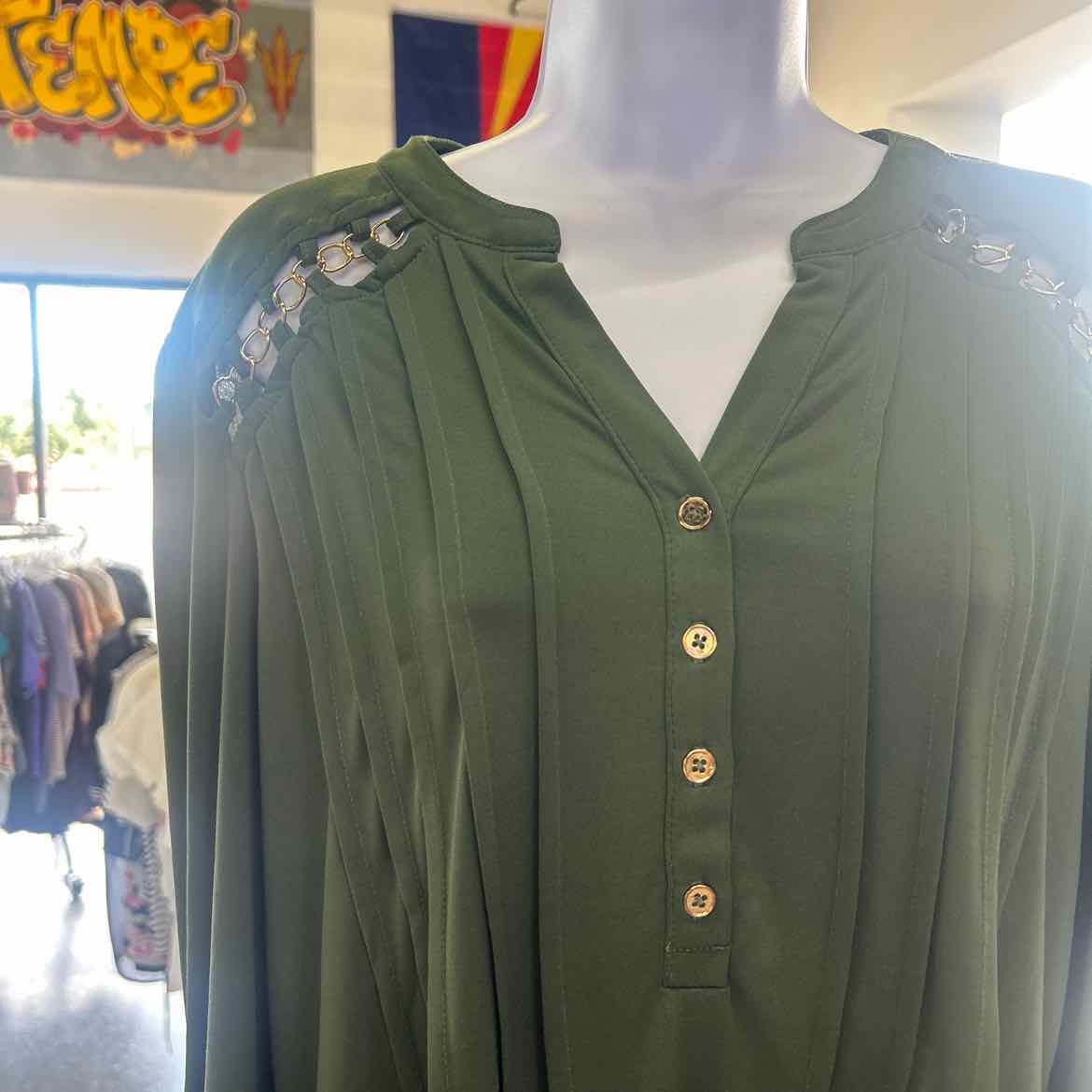 Notations Size L Green Preloved Blouse LS