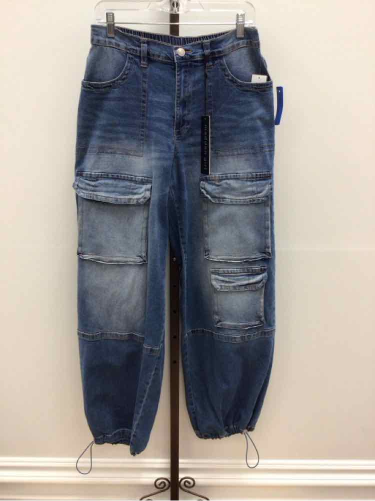 Madden Girl Size L High-Rise Parachute Cargo Pants - Medium Wash