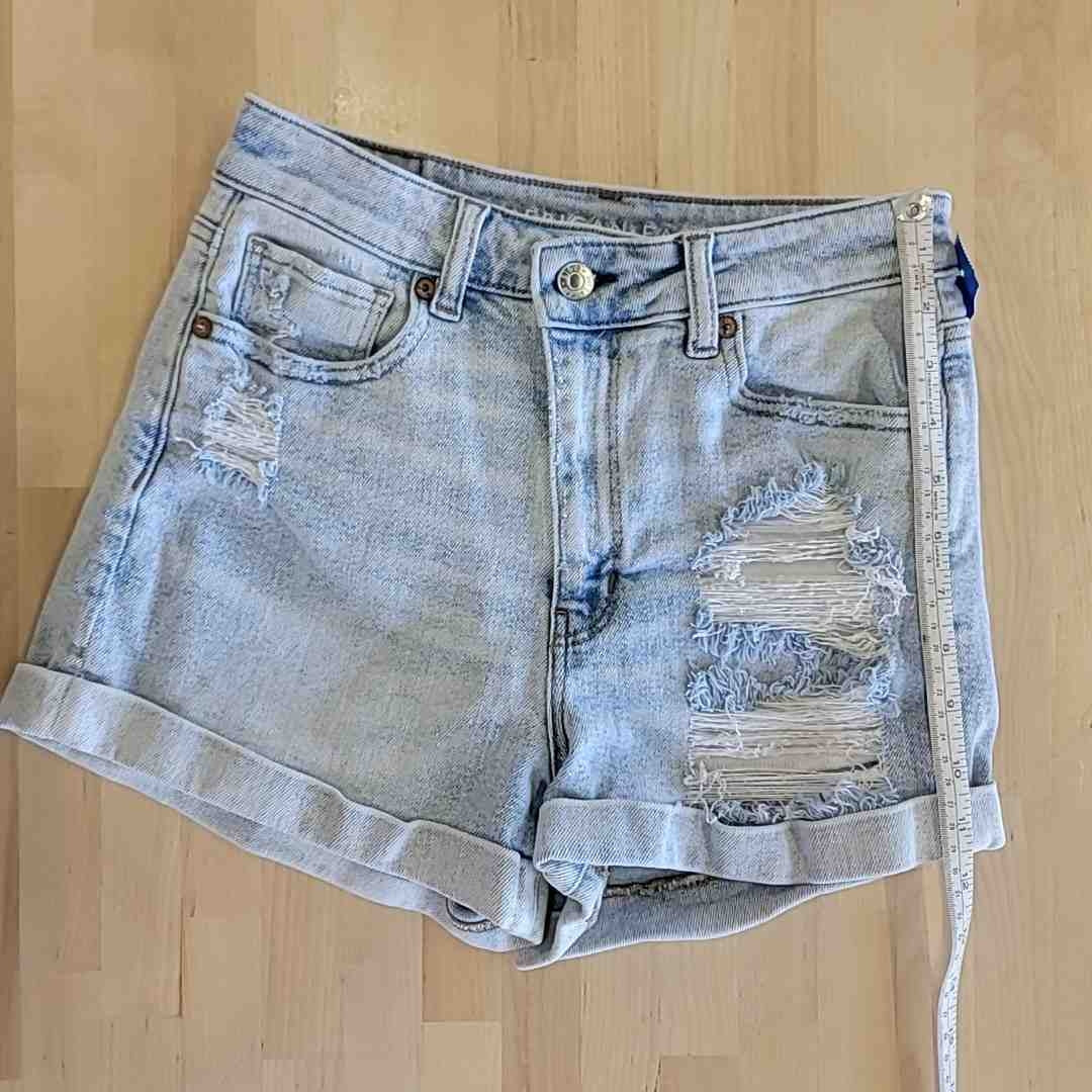 American Eagle Size 2 Blue Shorts