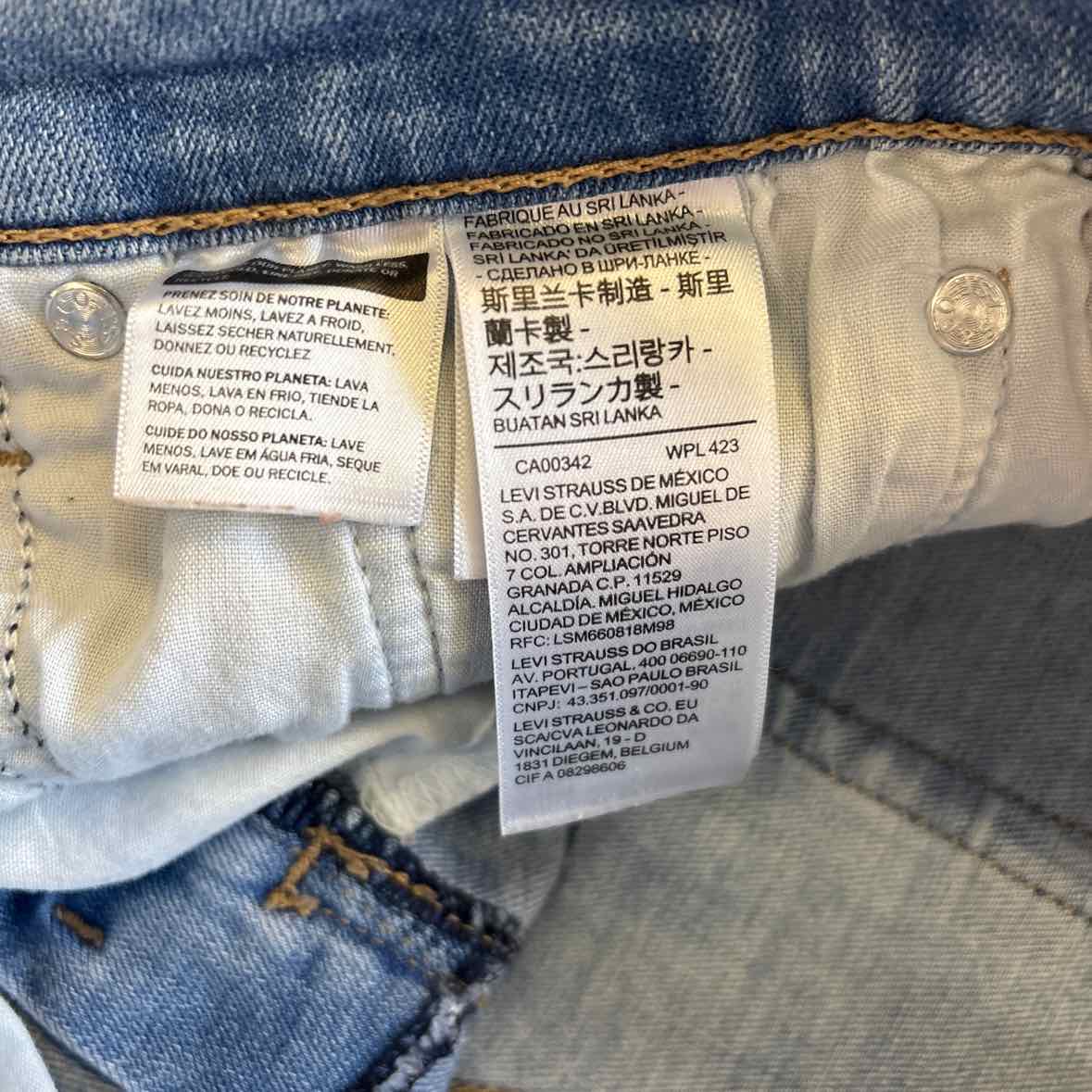 Levi's Women Size 28 Blue Denim Preloved Shorts