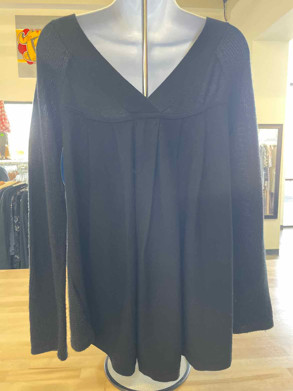 Knitted & Knotted Size S Black Sweater