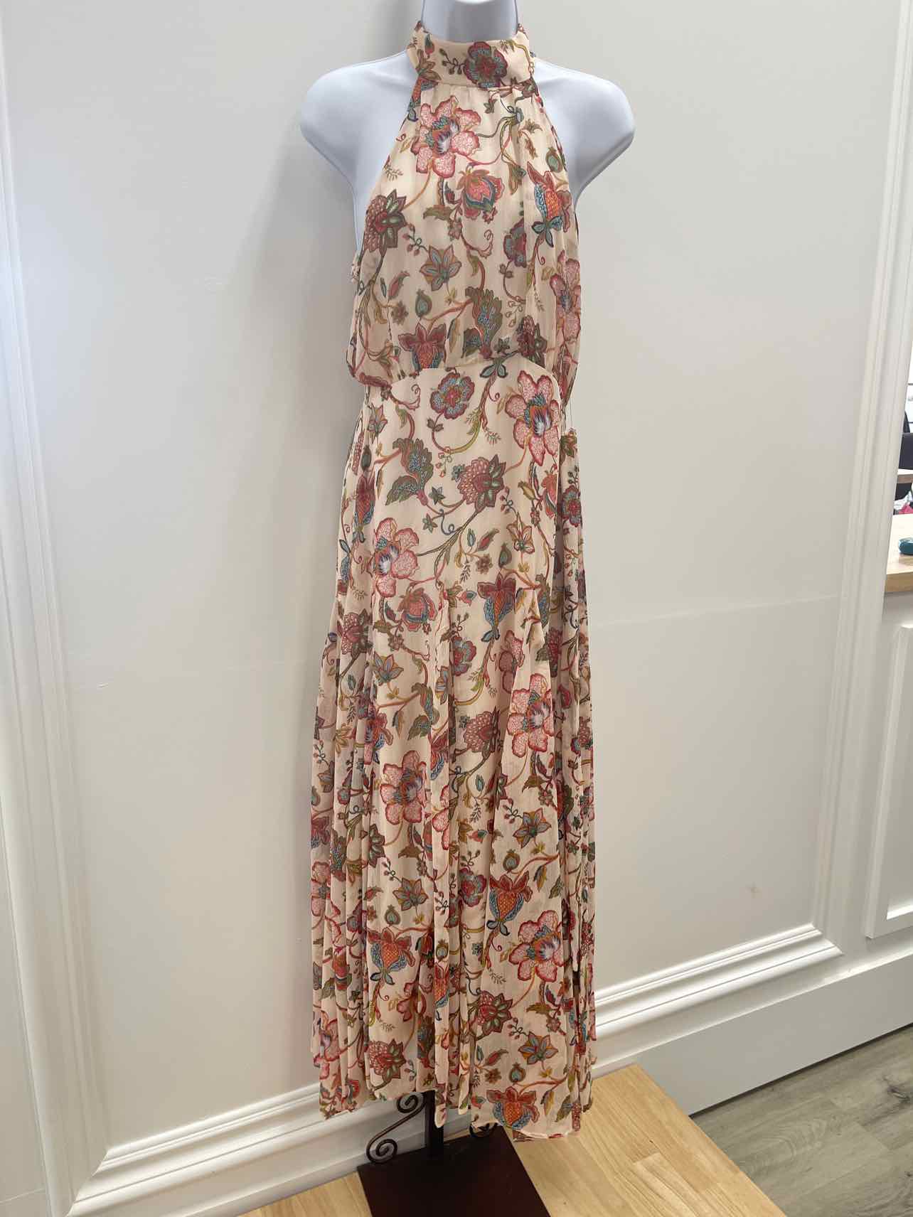 CeCe Size 2 Peach New Dress