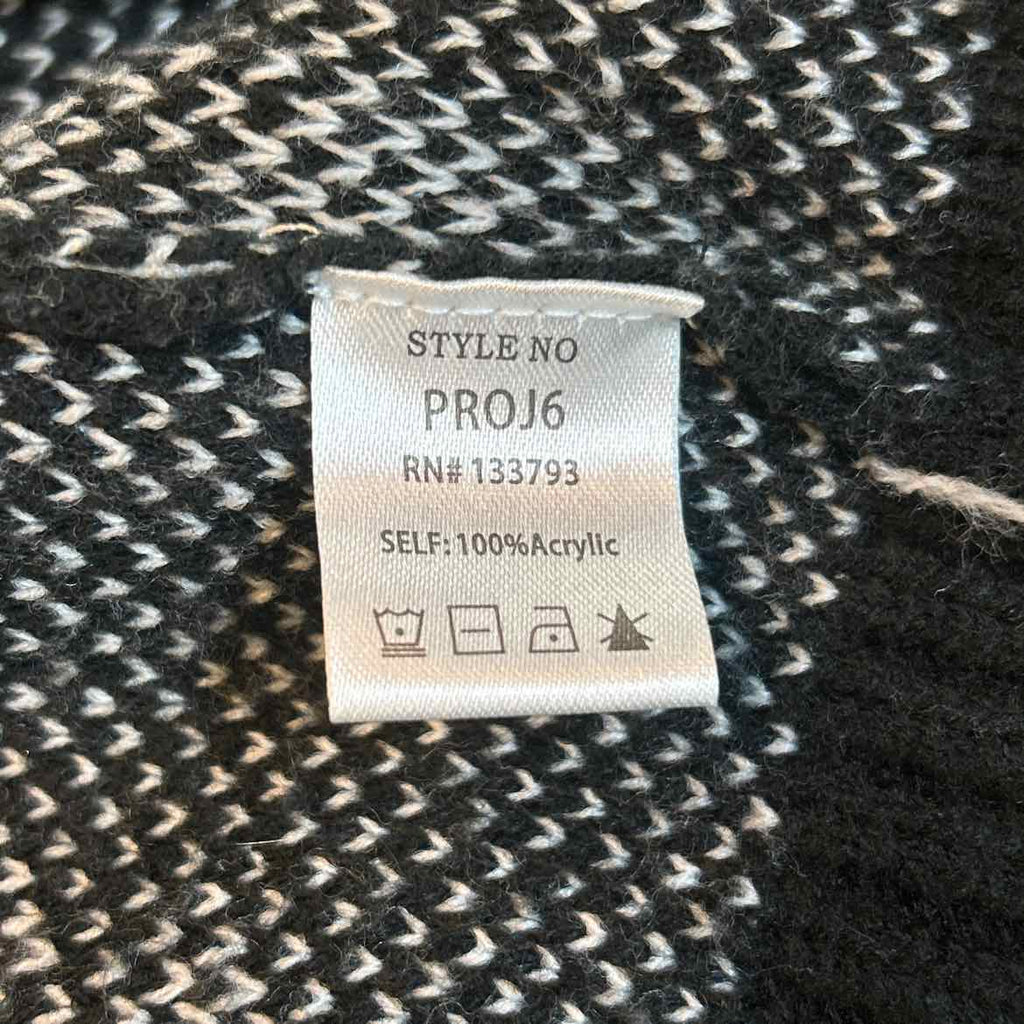 POL Size M Black/White Acrylic Preloved Cardigan
