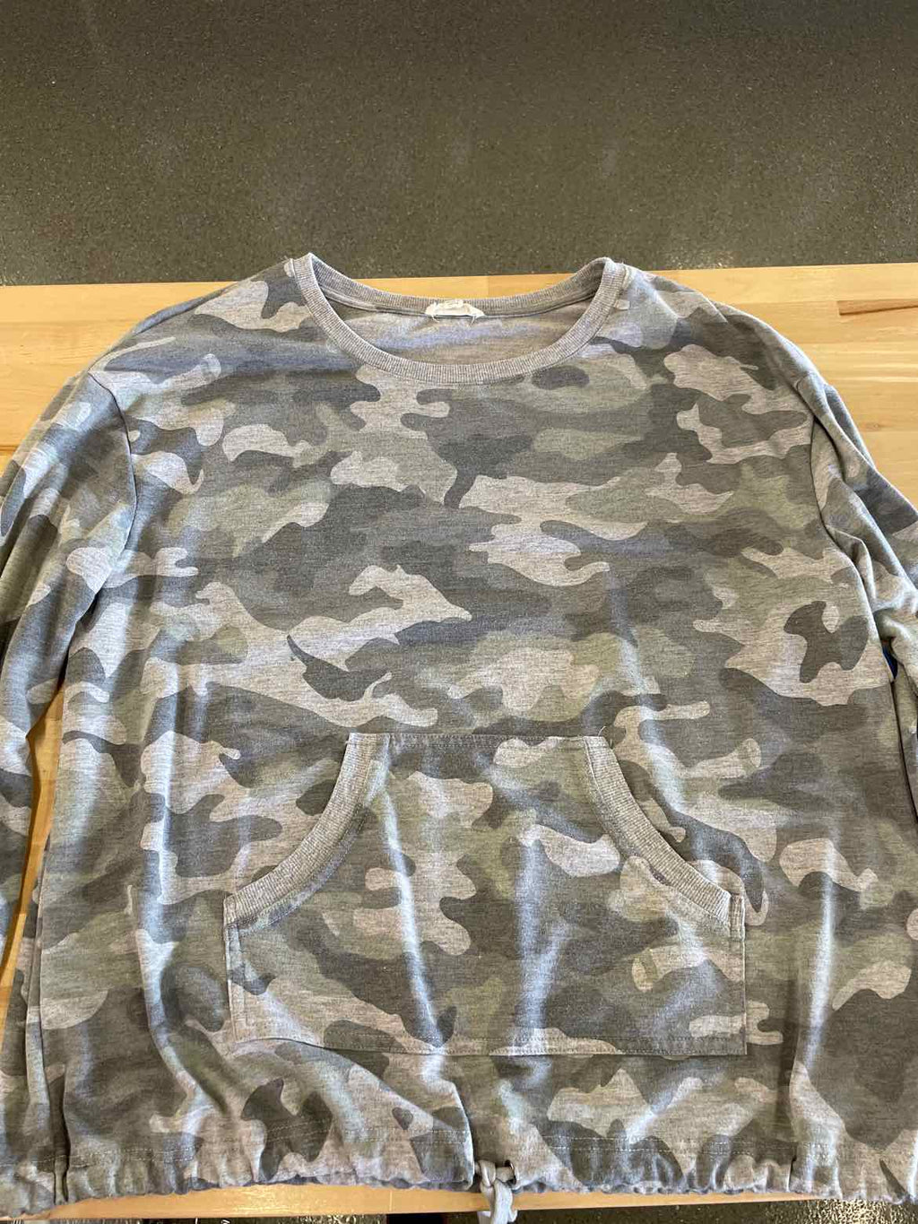 Jane & Delancey Size L Gray Long Sleeve